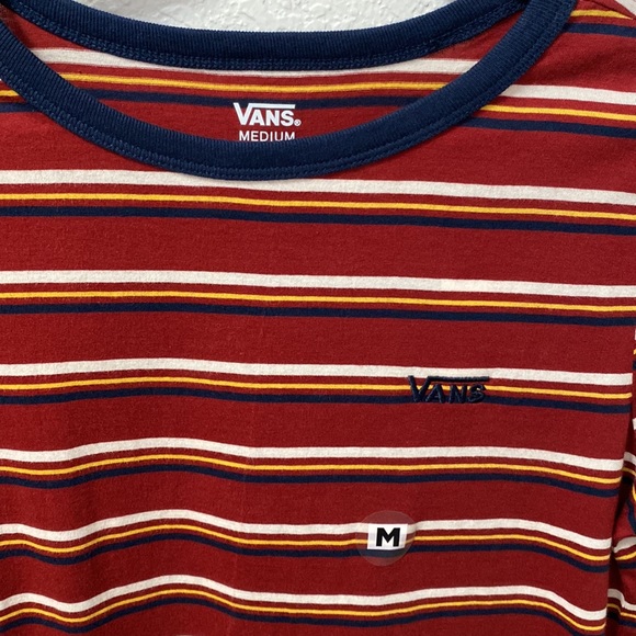 🎉HOST PICK🎉Vans Medium Cropped T - Picture 2 of 5